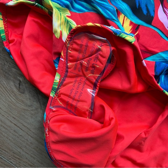 Caribbean Joe Women's Shirred One-Piece Swimsuit Floral Multicolor - Picture 5 of 7